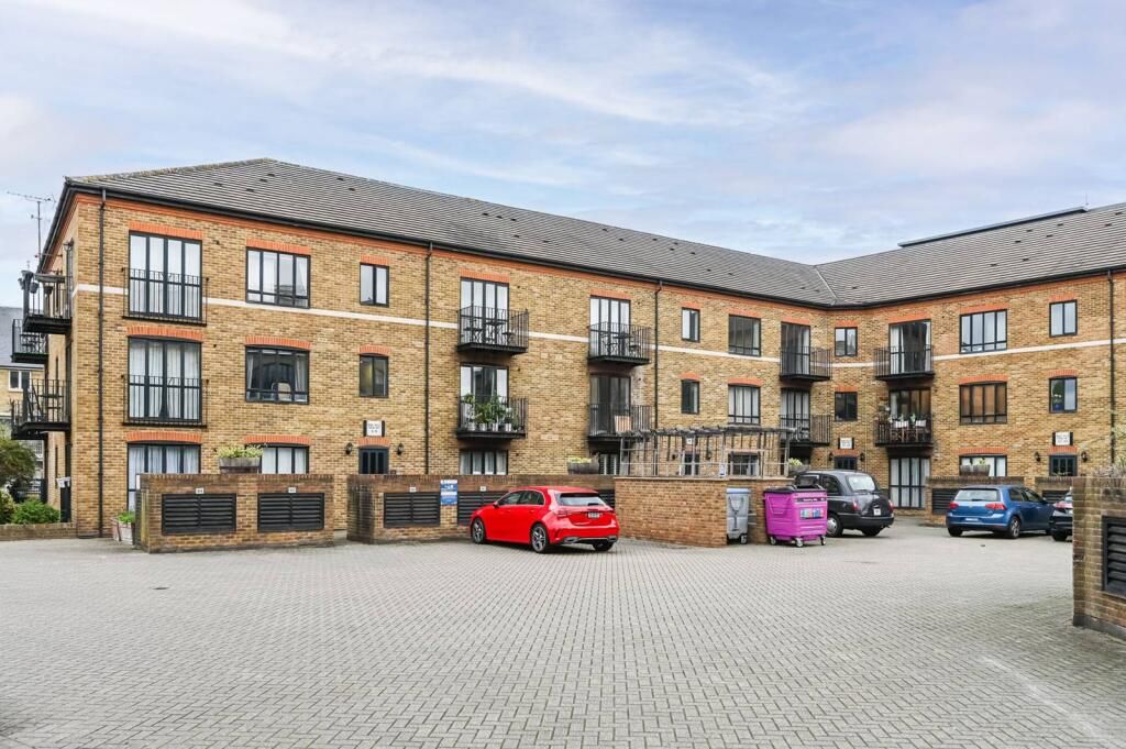 Property photo 2 of 11 48101_1324357_Img_10_0002.Jpeg