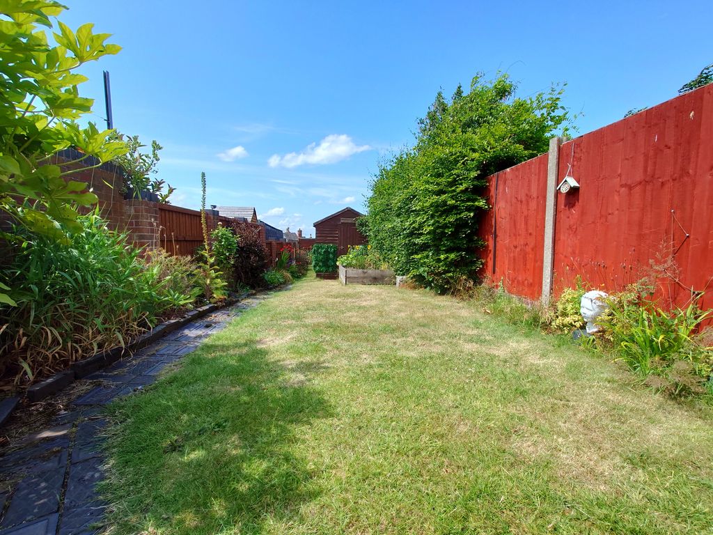 Property photo 2 of 36