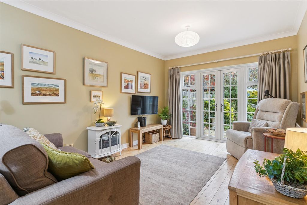 Property photo 2 of 23 Dsc01932-9bae3Dfb2B2964291F3c913B9c63242F.Jpg