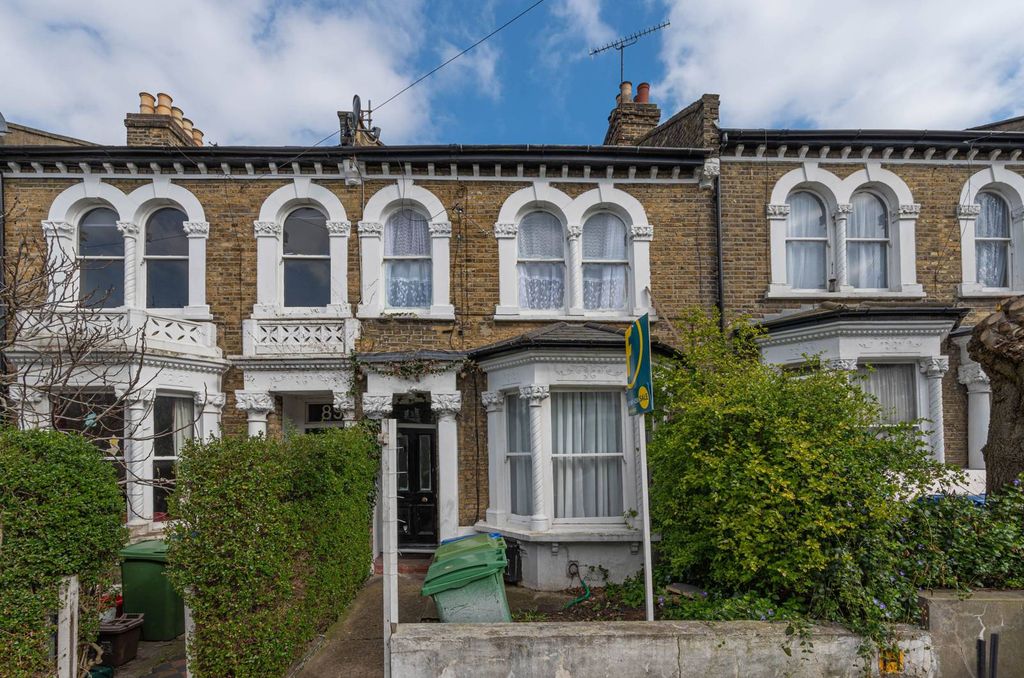 Property photo 1 of 2