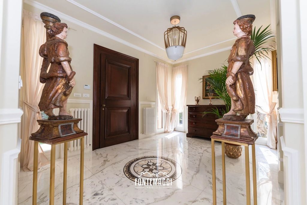 Property photo 2 of 27 <Alttext/>