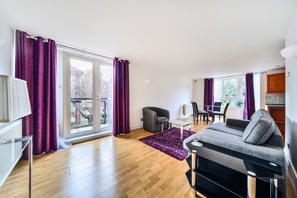 Property photo 3 of 16