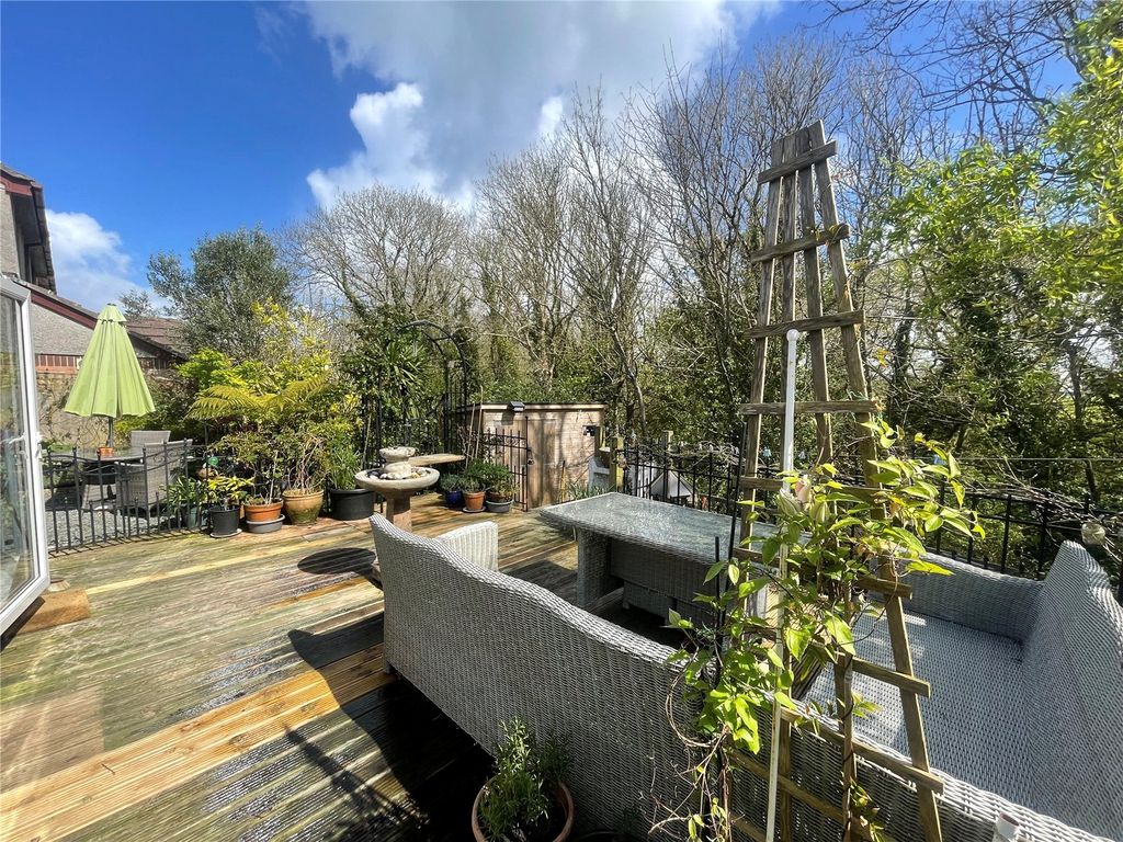 Property photo 2 of 17 Picture No. 55