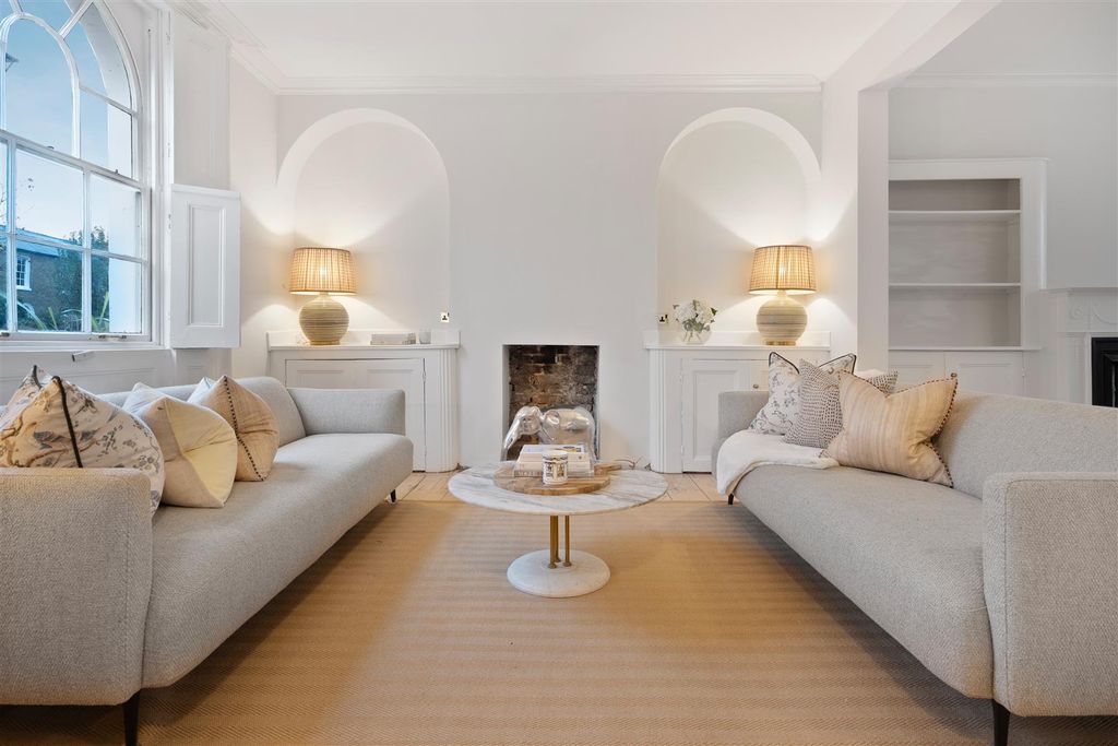 Property photo 3 of 9