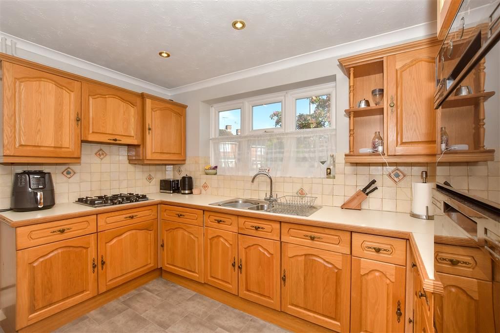 Property photo 2 of 22 Kitchen