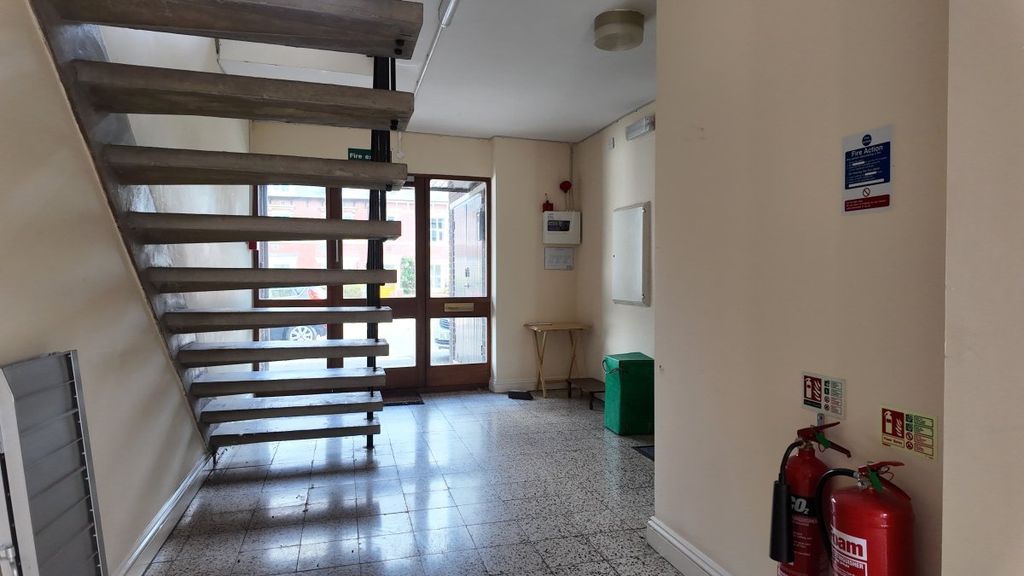 Property photo 3 of 9