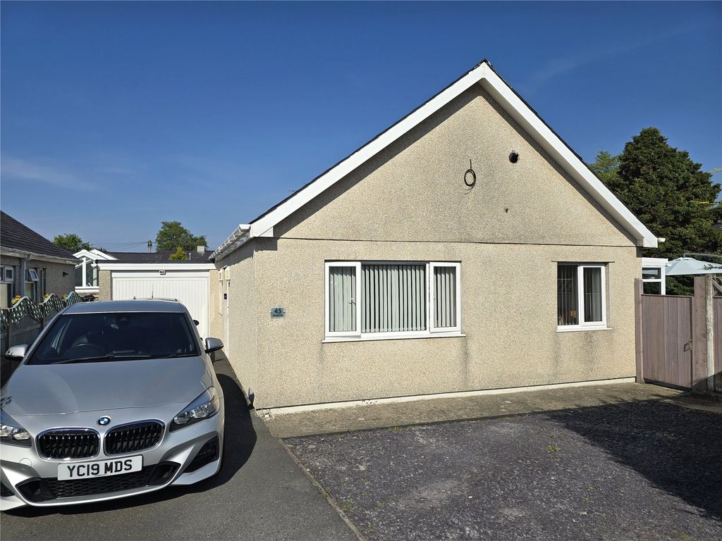 Property photo 1 of 27 Picture No. 04
