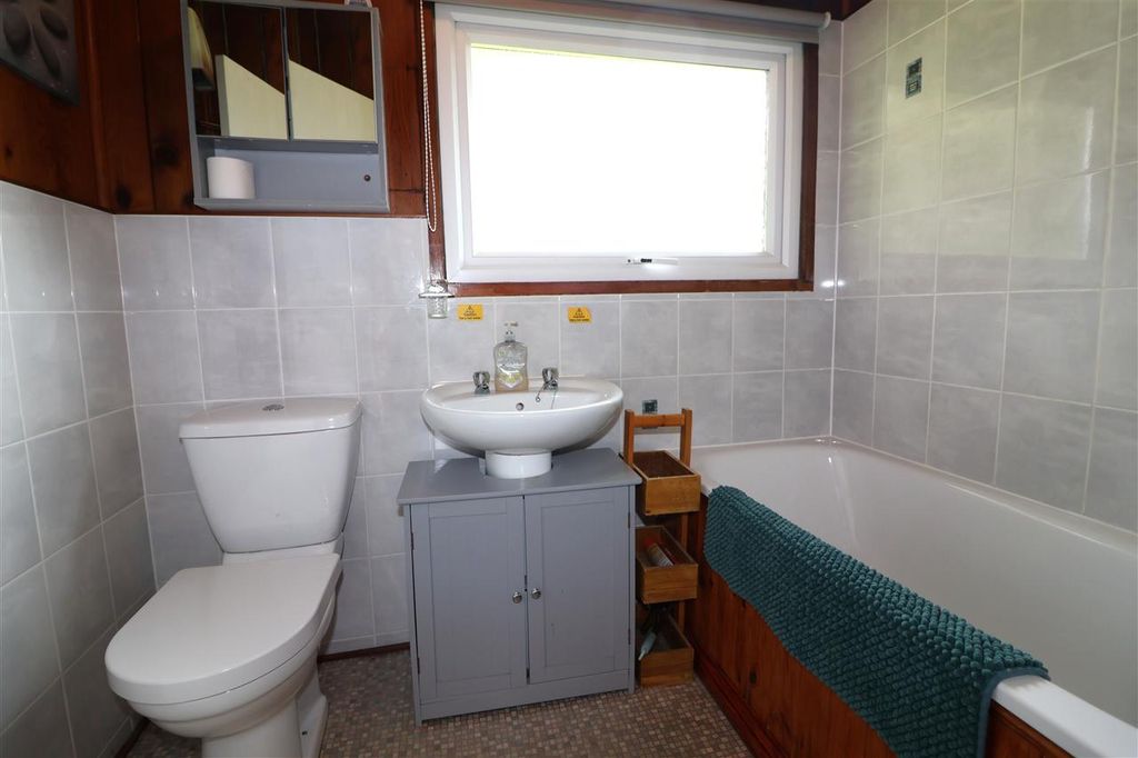 Additional image 8 of 3 bed flat for saleTimber Hill, Portfield Gate, Haverfordwest SA62