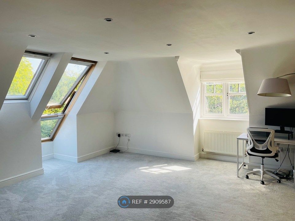 Property photo 2 of 9