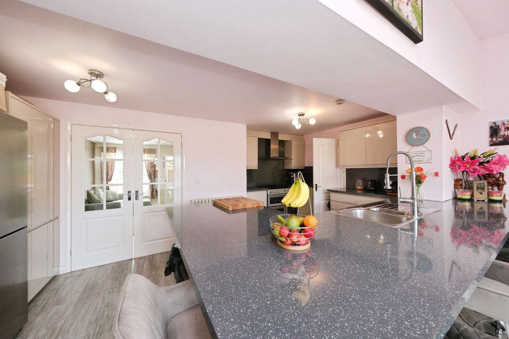 Property photo 3 of 19 Img_6513
