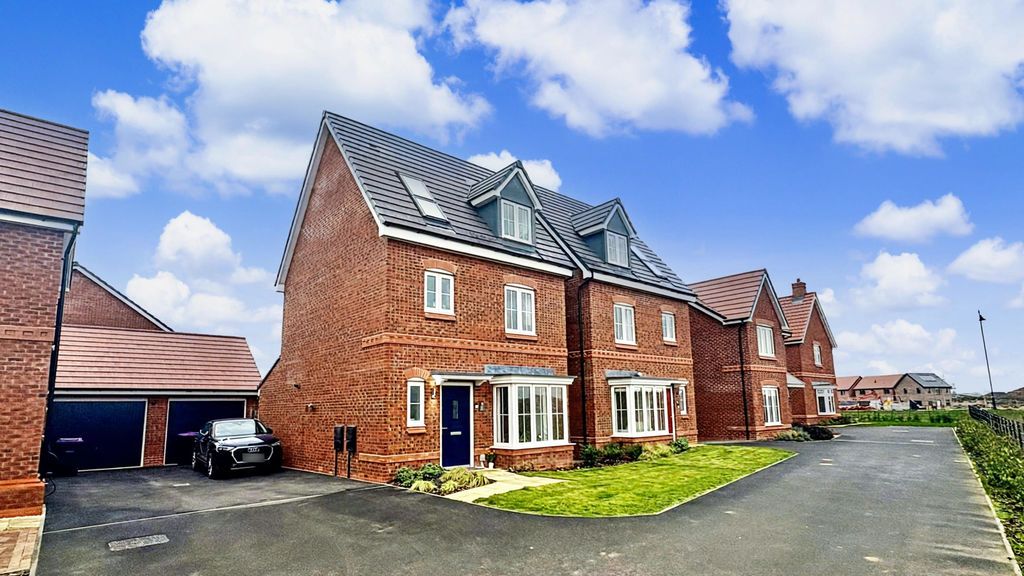 Property photo 1 of 18 Photo 15