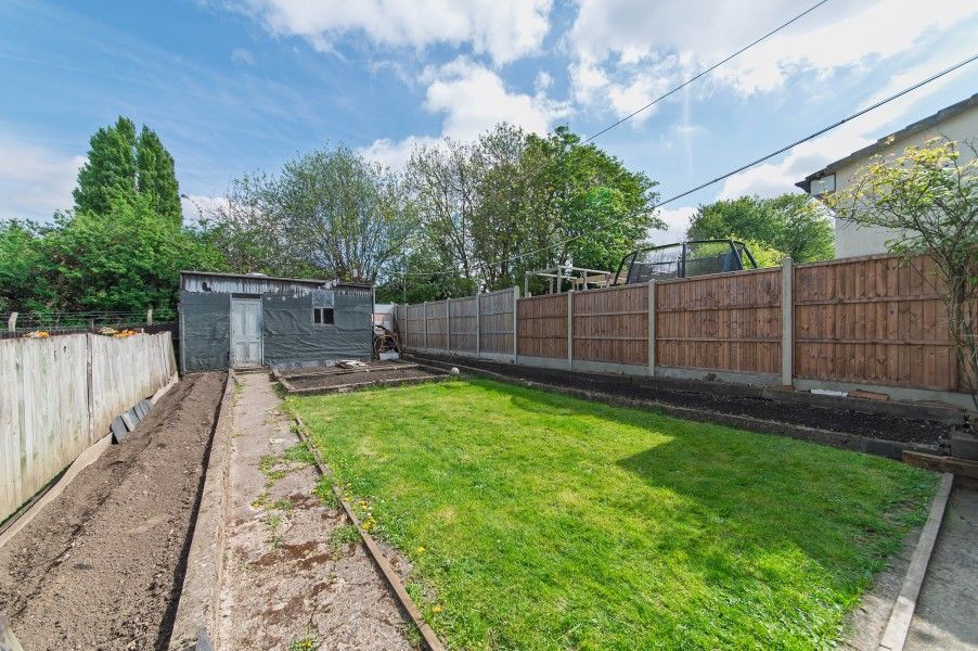 Property photo 2 of 22