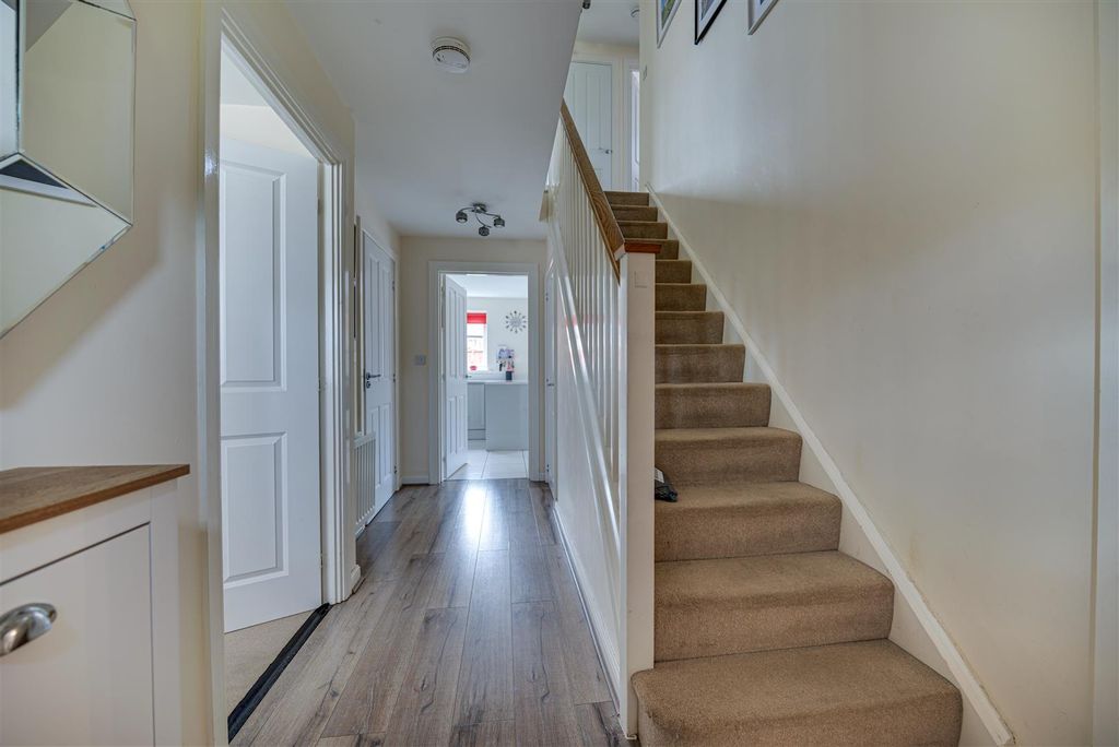 Property photo 3 of 27 Dsc_2097-Dsc_2101.Jpg