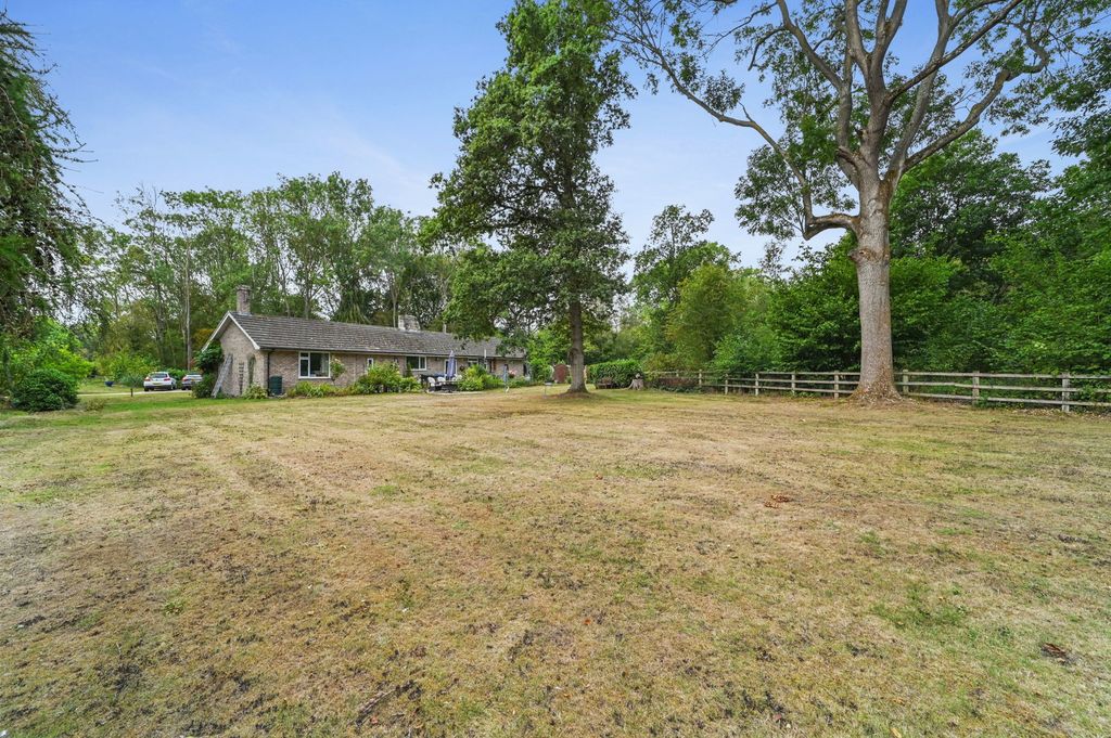Property photo 2 of 22
