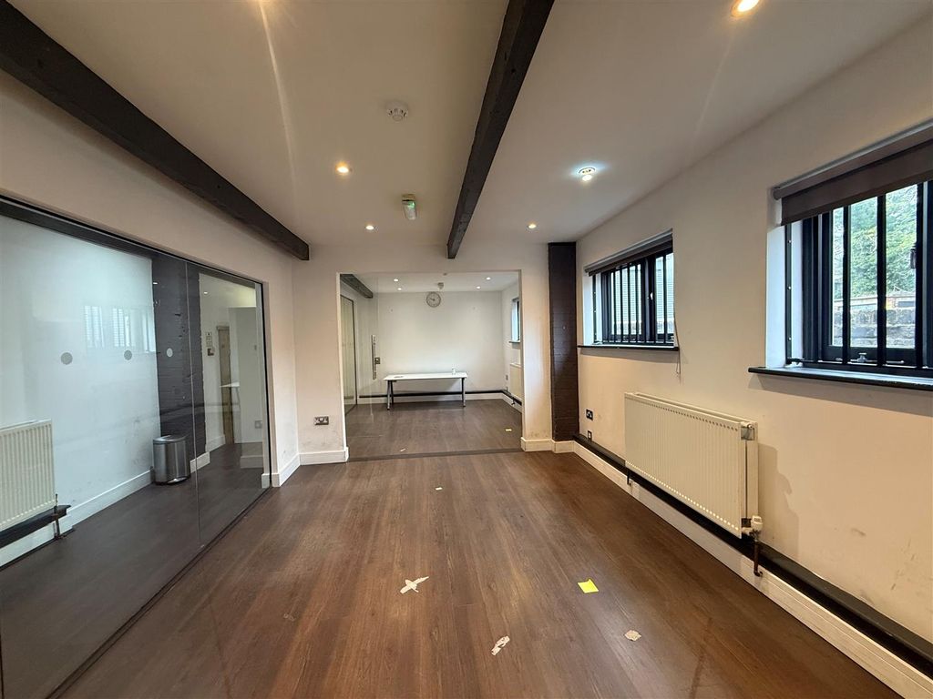 Property photo 2 of 11 14 Ecr 3.Jpg