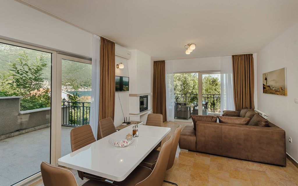 Property photo 3 of 12 <Alttext/>