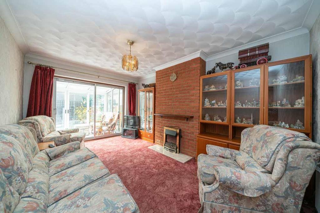 Property photo 2 of 23 Rear Reception Room