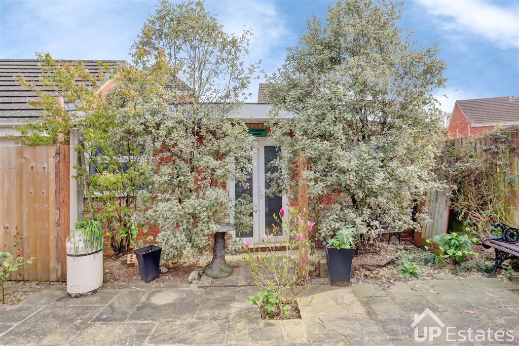 Additional image 22 of 5 bed detached house for saleOrchid Close, Bedworth CV12