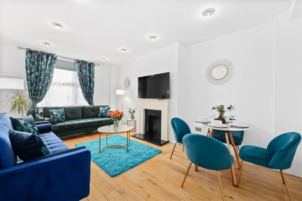 Property photo 2 of 14 Levi7800.Jpg