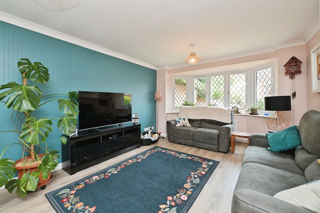 Property photo 2 of 14
