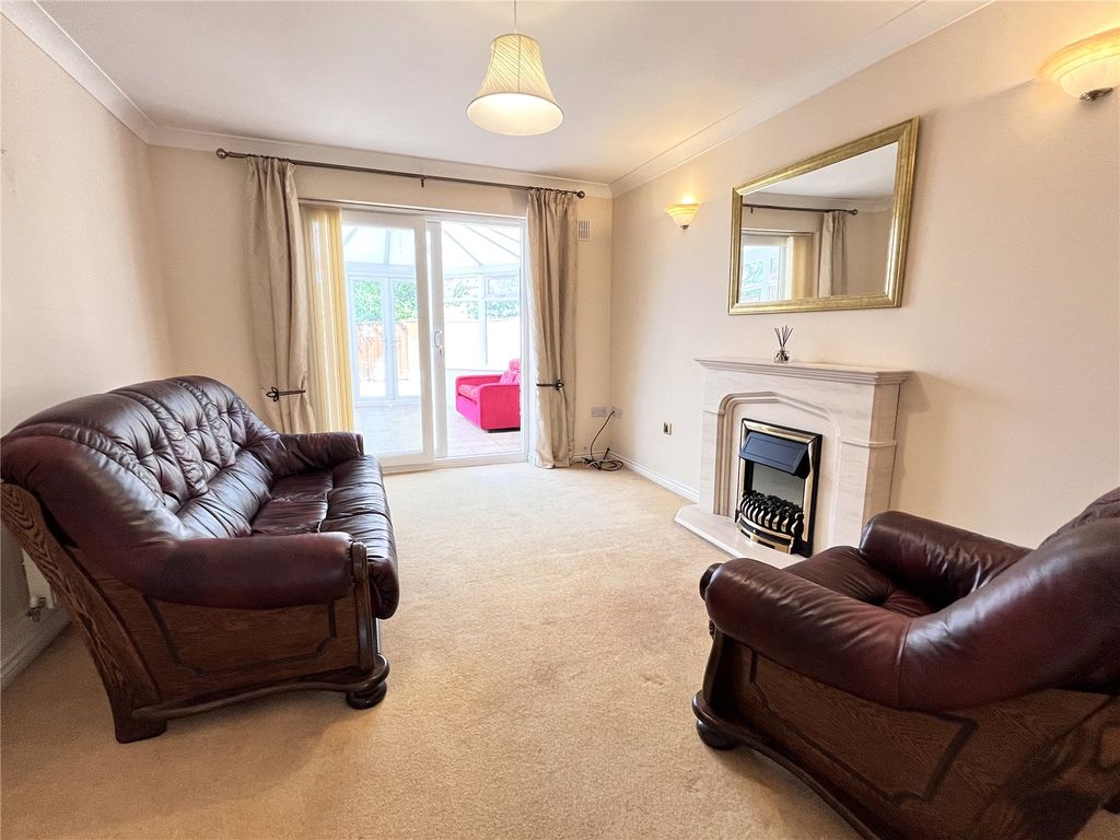 Property photo 3 of 18 Picture No. 02