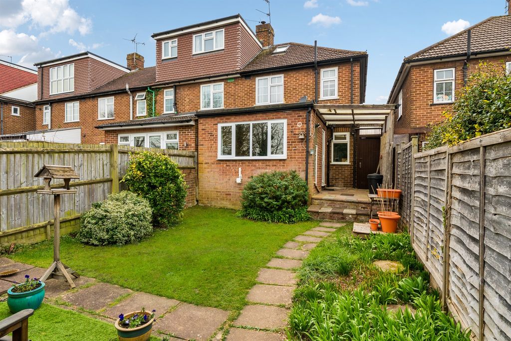 Property photo 2 of 18