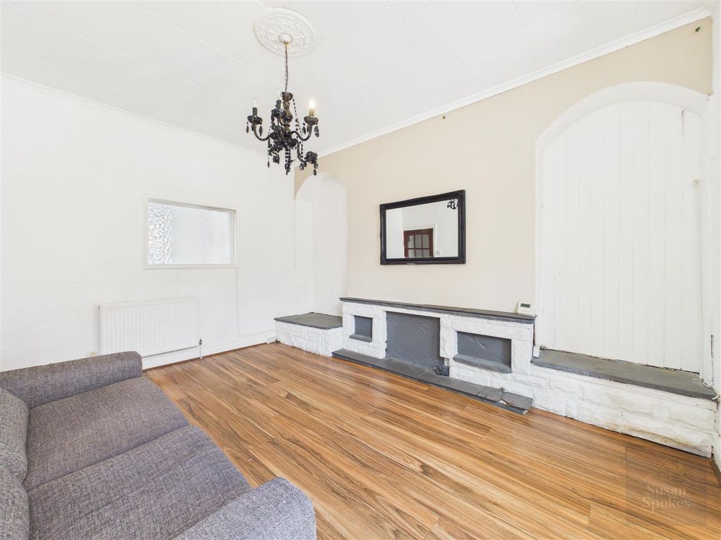 Property photo 2 of 13 Cam01858G0-Pr0267-Still002.Jpg