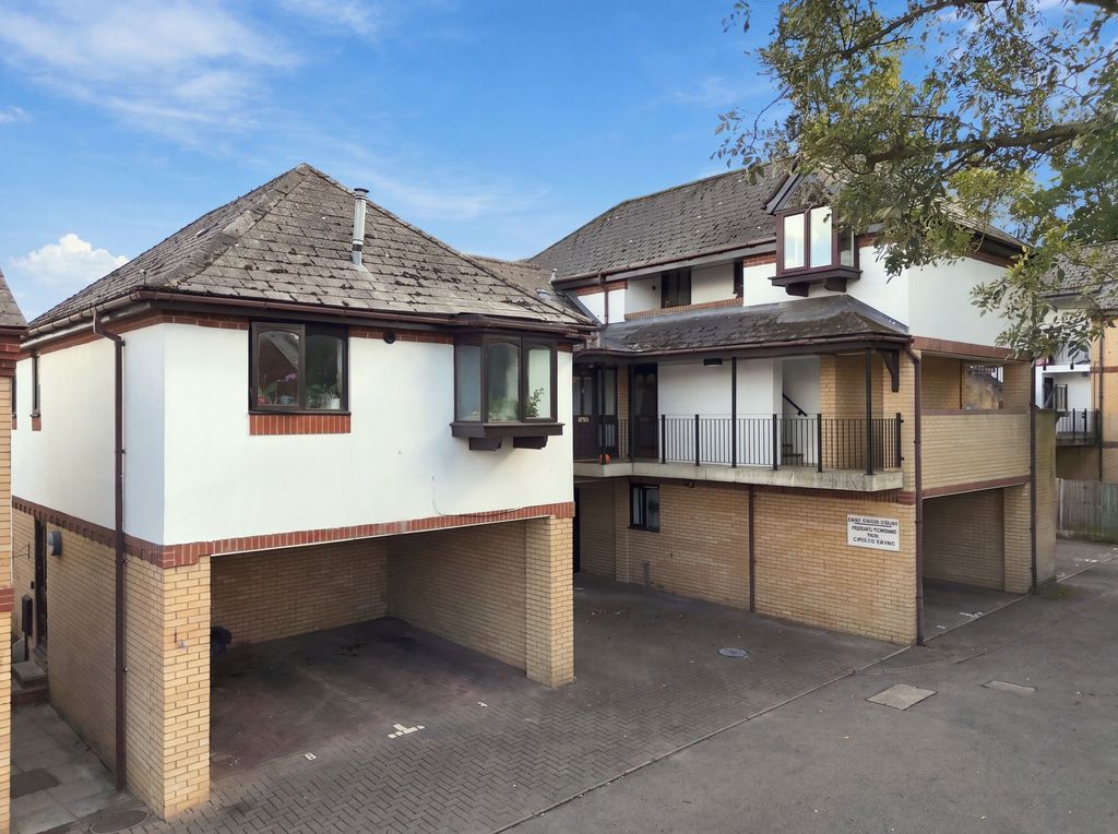 Property photo 1 of 14