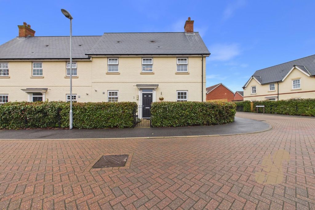 Property photo 1 of 22 Front