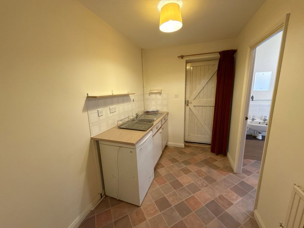 Property photo 3 of 18 Gallery