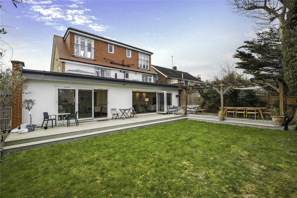 Property photo 3 of 31 Picture No. 02