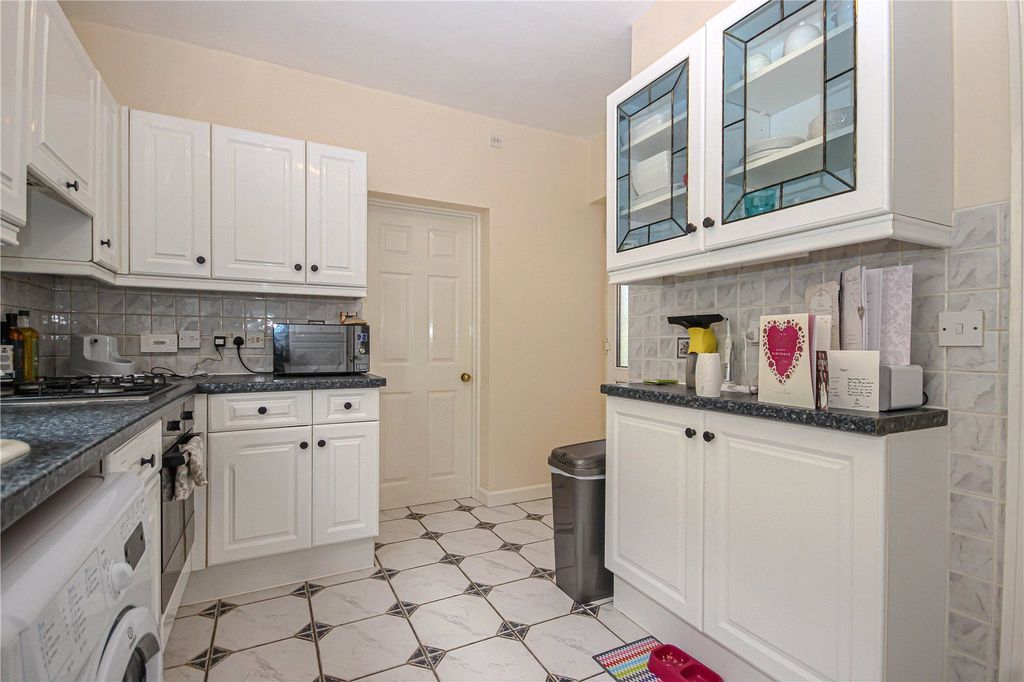 Property photo 3 of 12 Picture No. 06