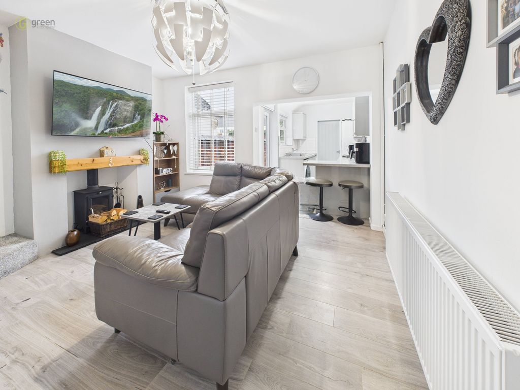 Property photo 2 of 24 Cam04425G0Pr0330Still004