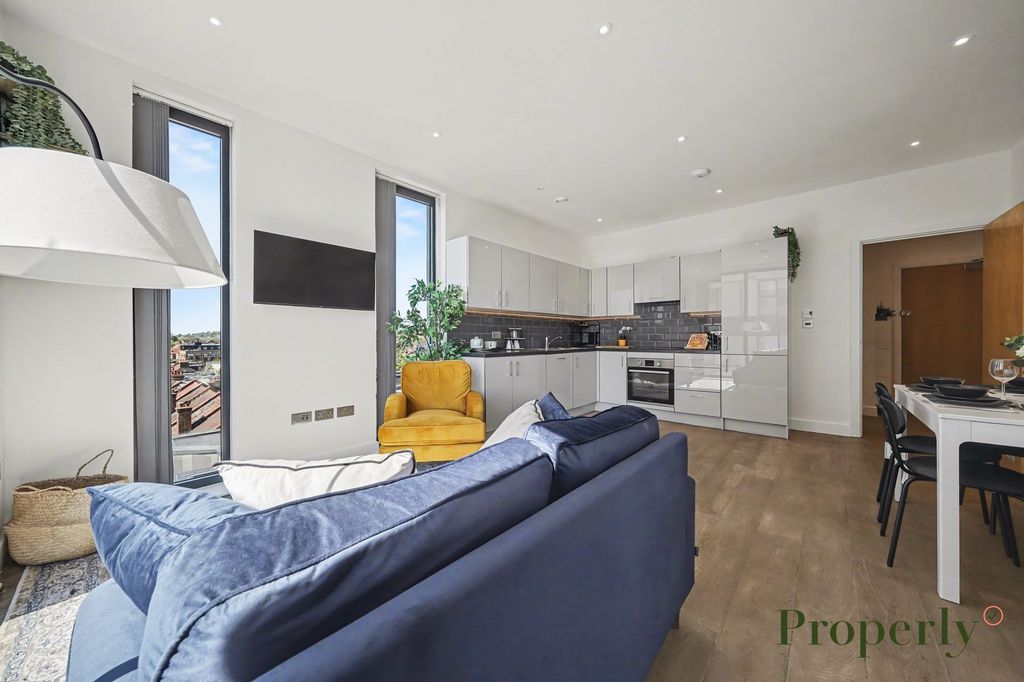 Property photo 2 of 12