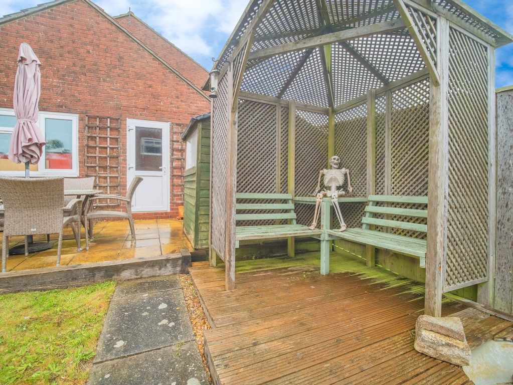 Property photo 2 of 17 Photo