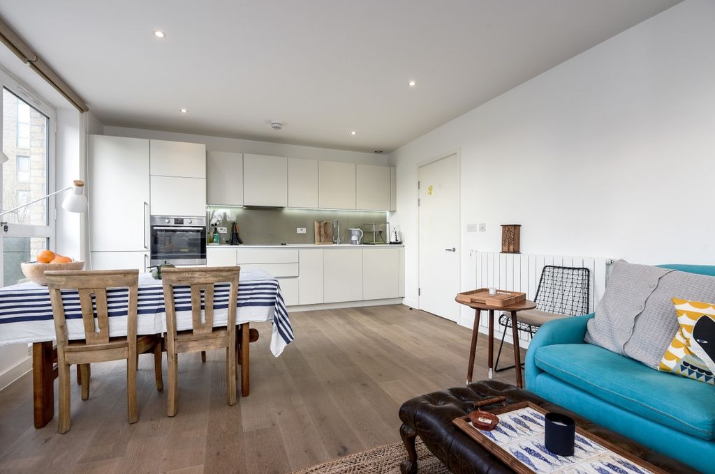Property photo 3 of 12 Reception Room/Ki...
