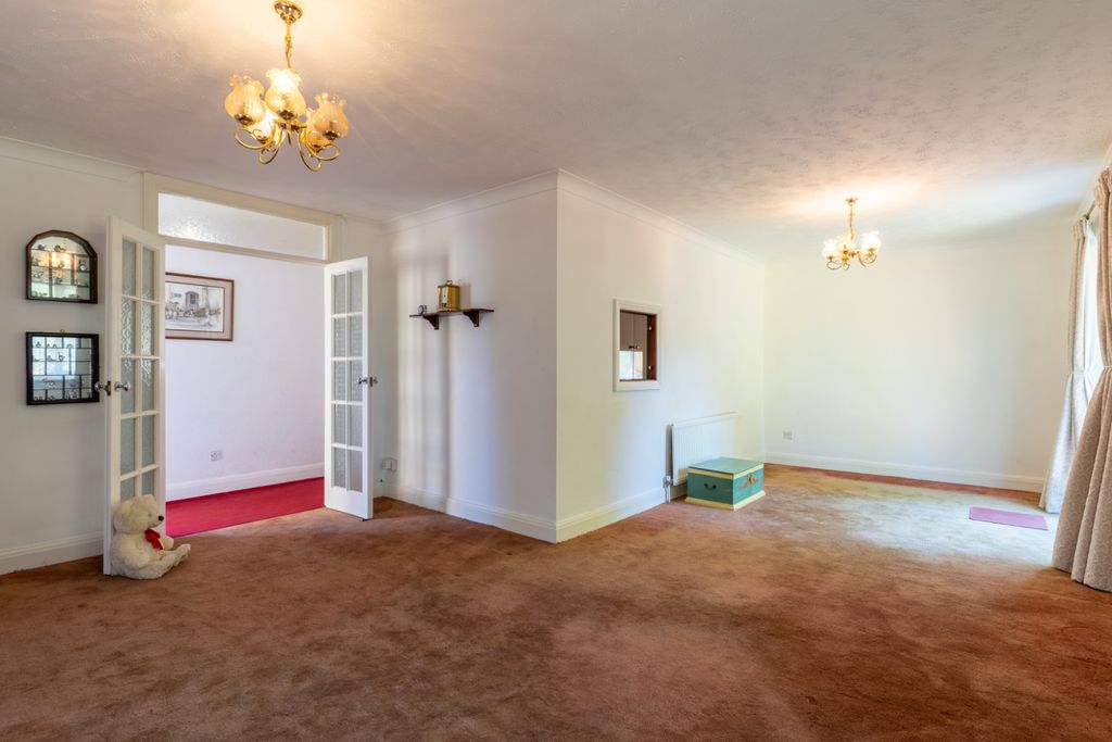 Property photo 3 of 23 4183723
