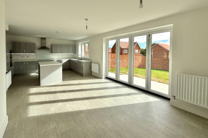 Property photo 3 of 20 Photo 5