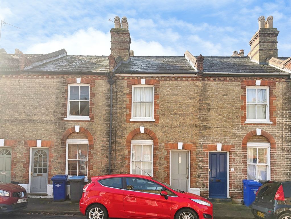 Property photo 1 of 7