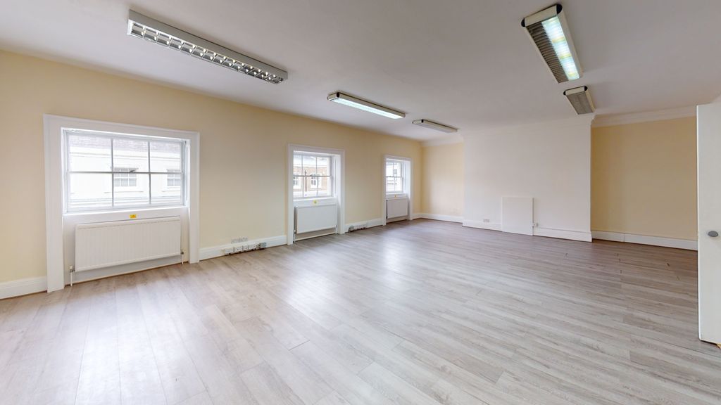 Property photo 3 of 9 Open Plan Office
