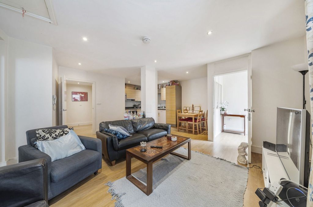 Property photo 2 of 15