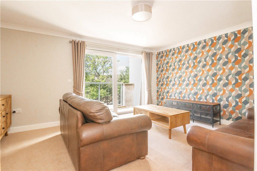 Property photo 3 of 16 Living Room