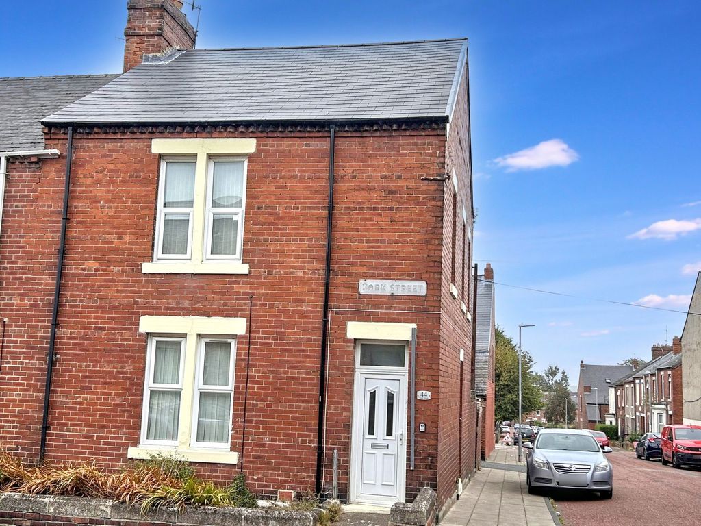 Property photo 1 of 8
