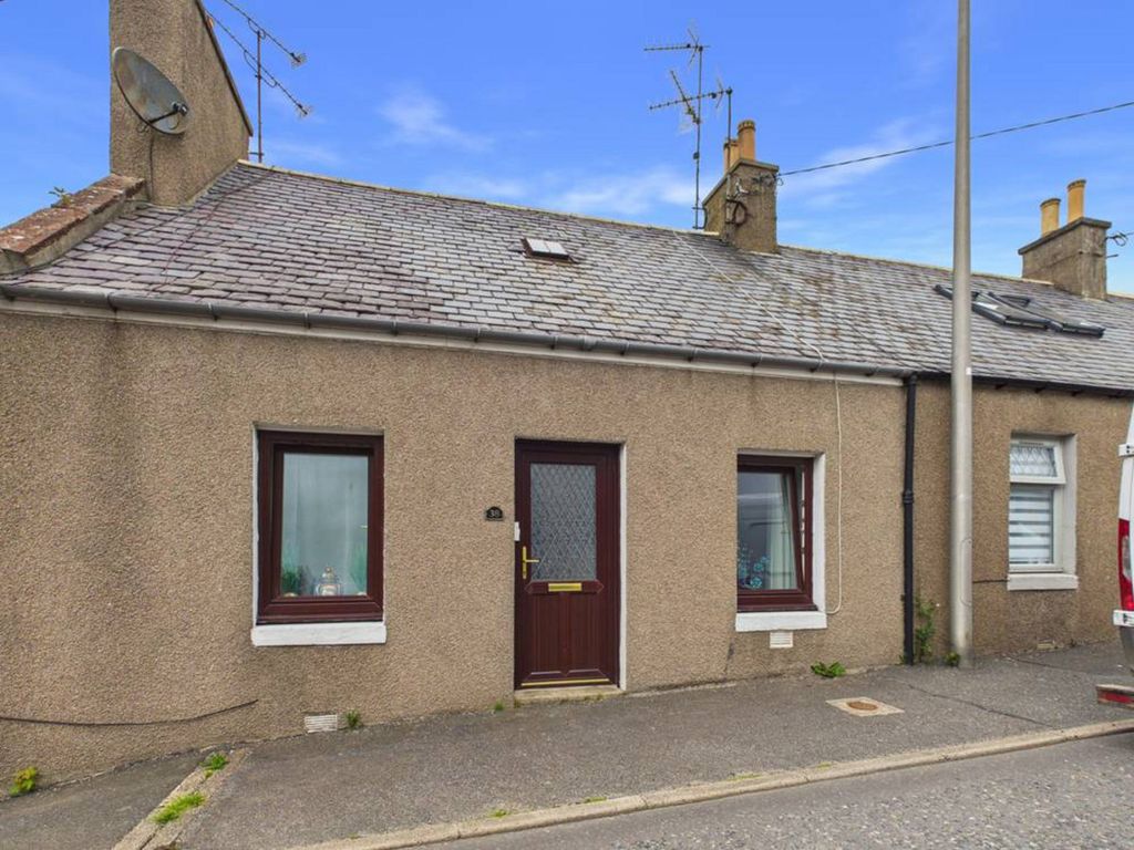 Property photo 2 of 27