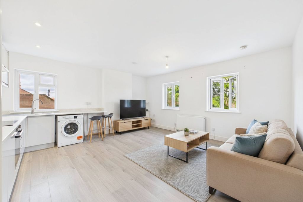 Property photo 2 of 7 Picture No. 05