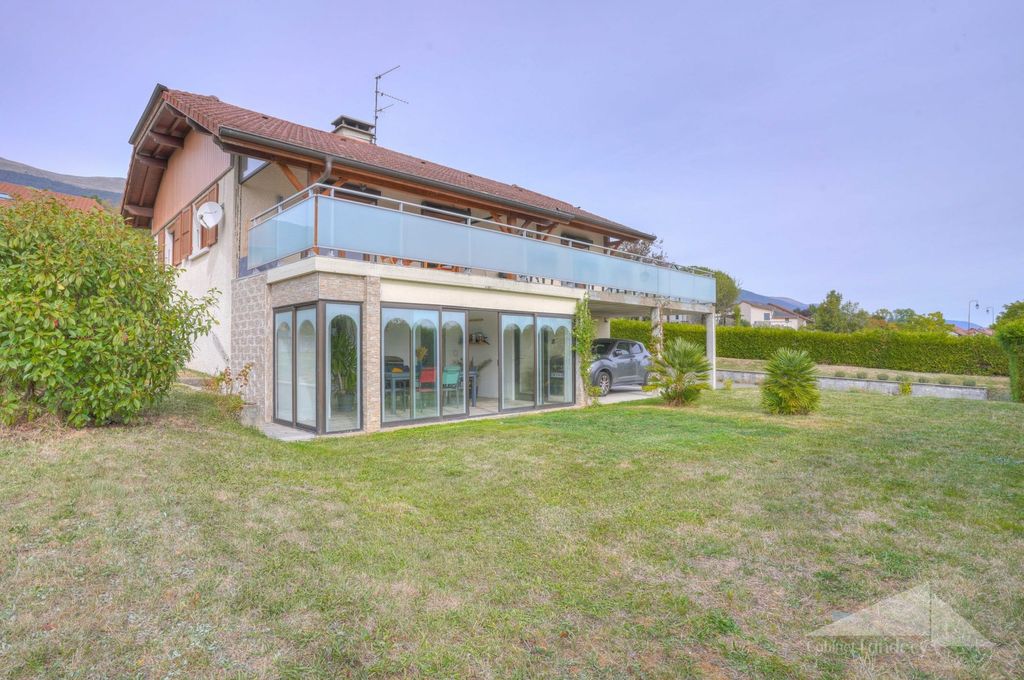 Property photo 1 of 16 House With 3 Rooms For Sale - Thoiry