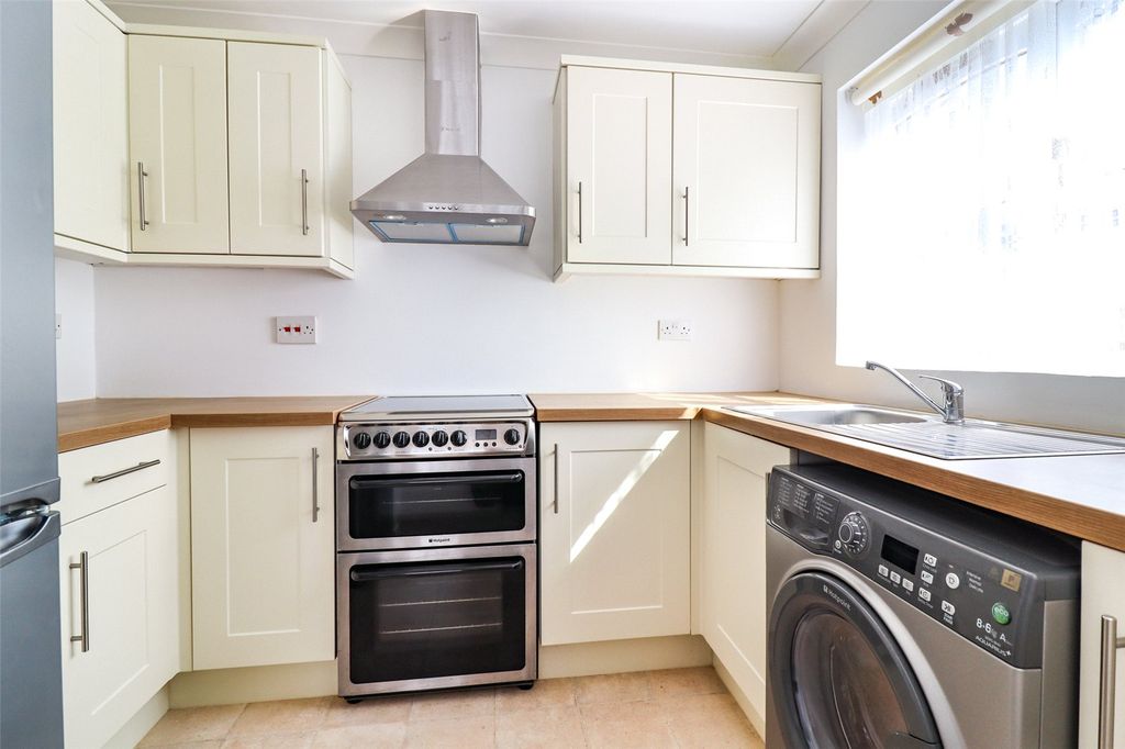 Property photo 2 of 7 Picture No. 08