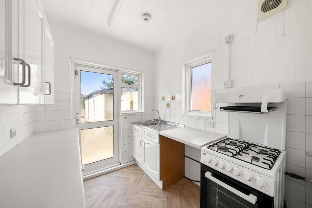 Property photo 2 of 19 Photo 10