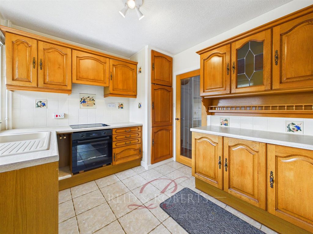 Property photo 3 of 29 Cam03999G0-Pr0258-Still006.Jpg