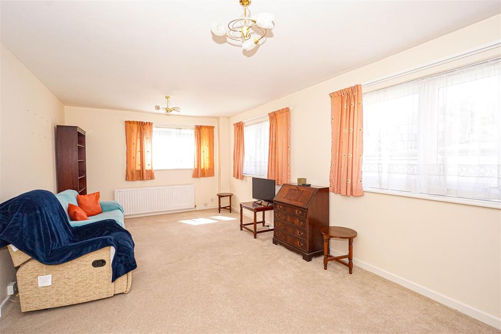 Property photo 3 of 9 Dsc03701.Jpg